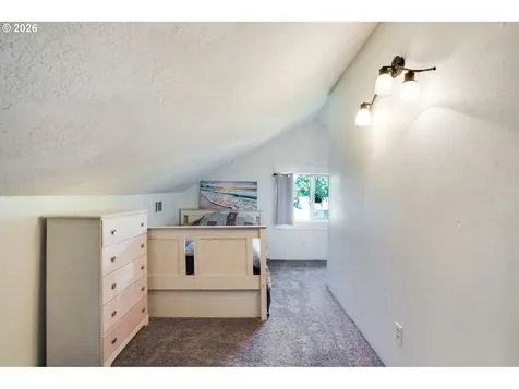 318 Koons Street Silverton OR 97381