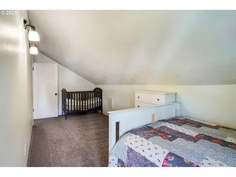 318 Koons Street Silverton OR 97381