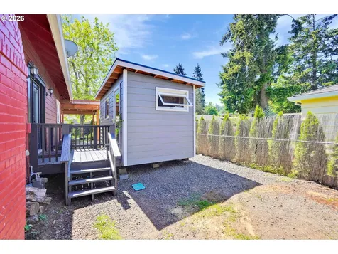 318 Koons Street Silverton OR 97381