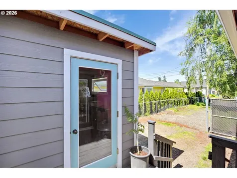 318 Koons Street Silverton OR 97381