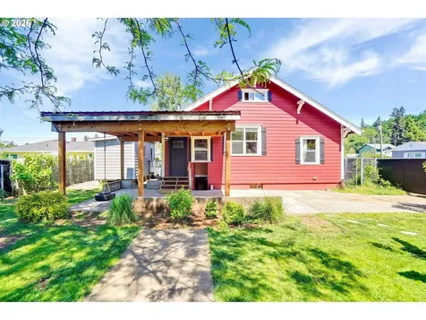 318 Koons Street Silverton OR 97381