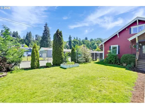 318 Koons Street Silverton OR 97381