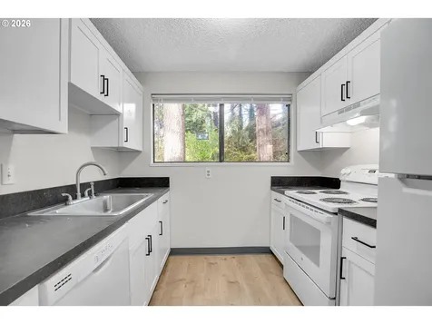 17788 Webster Road Gladstone OR 97027