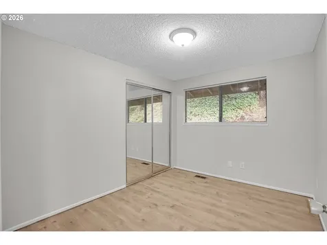 17788 Webster Road Gladstone OR 97027