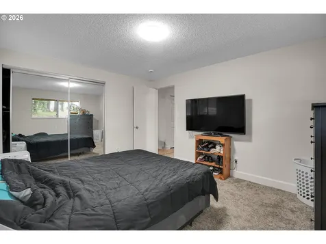 17788 Webster Road Gladstone OR 97027