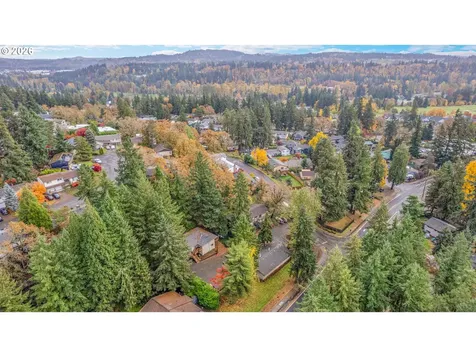17788 Webster Road Gladstone OR 97027
