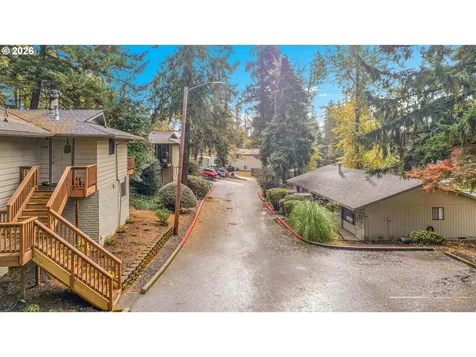 17788 Webster Road Gladstone OR 97027