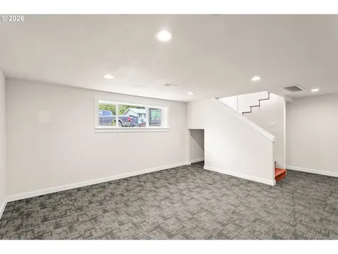 853 Shangri La Avenue NE Salem OR 97303