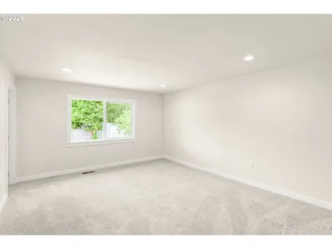 853 Shangri La Avenue NE Salem OR 97303