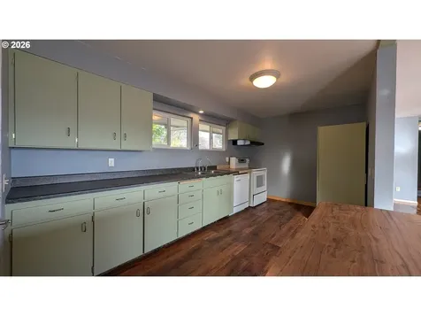 515 State Street North Bend OR 97459