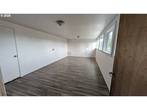 515 State Street North Bend OR 97459