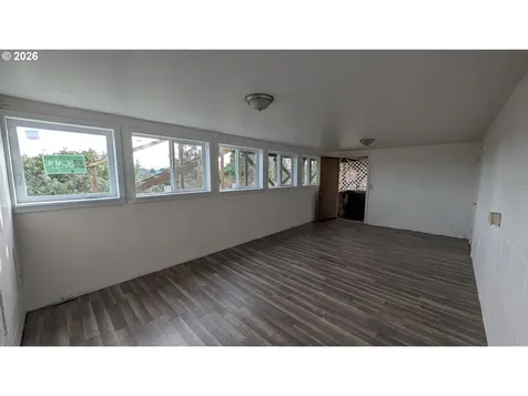 515 State Street North Bend OR 97459