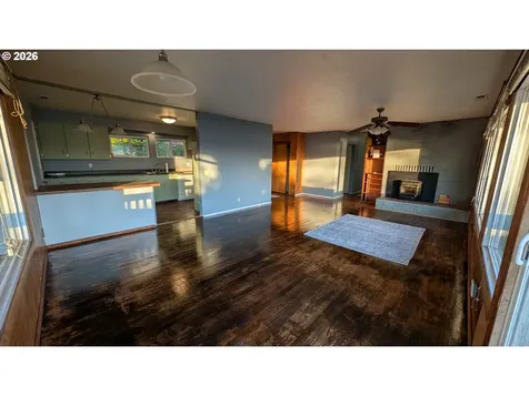 515 State Street North Bend OR 97459