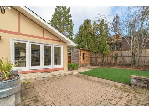 2055 Fairmount Boulevard Eugene OR 97403