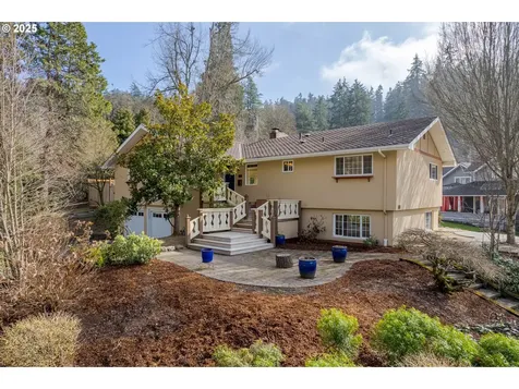 2055 Fairmount Boulevard Eugene OR 97403