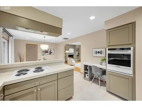 3910 Calaroga Circle West Linn OR 97068