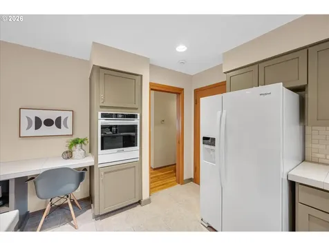 3910 Calaroga Circle West Linn OR 97068