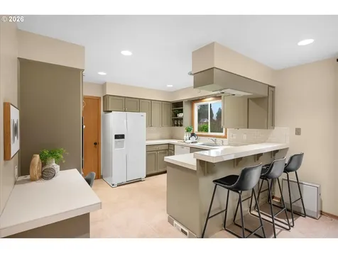 3910 Calaroga Circle West Linn OR 97068