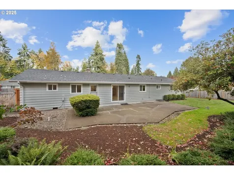 3910 Calaroga Circle West Linn OR 97068