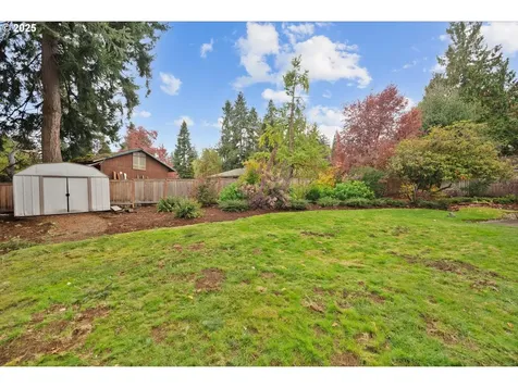 3910 Calaroga Circle West Linn OR 97068