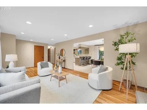 3910 Calaroga Circle West Linn OR 97068