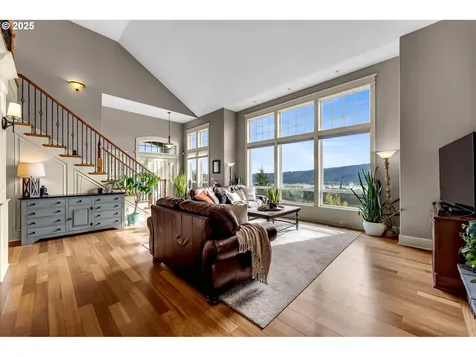 60 Trenton Lane Kelso WA 98626