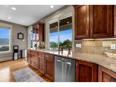 60 Trenton Lane Kelso WA 98626