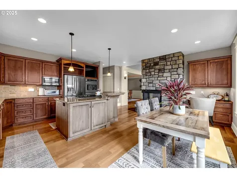 60 Trenton Lane Kelso WA 98626