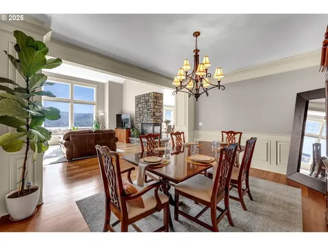 60 Trenton Lane Kelso WA 98626