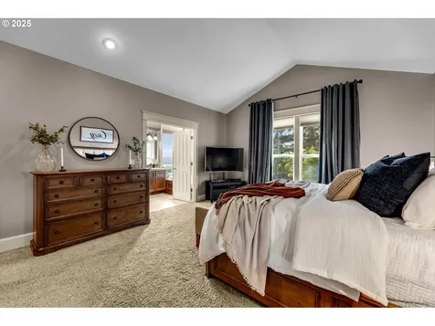 60 Trenton Lane Kelso WA 98626