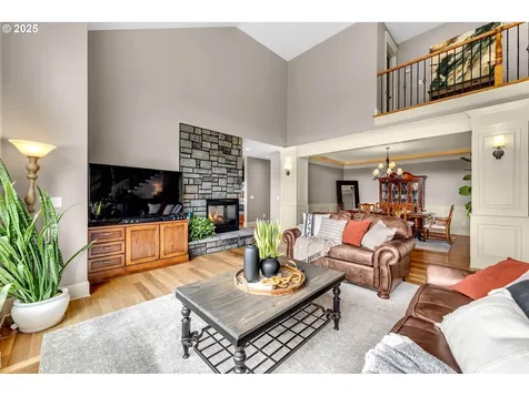 60 Trenton Lane Kelso WA 98626