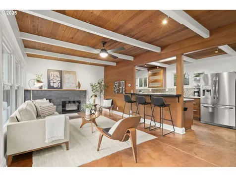 4424 SE Knapp Street Portland OR 97206