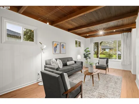 4424 SE Knapp Street Portland OR 97206