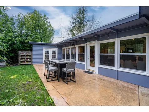 4424 SE Knapp Street Portland OR 97206