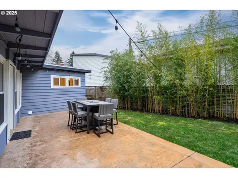 4424 SE Knapp Street Portland OR 97206