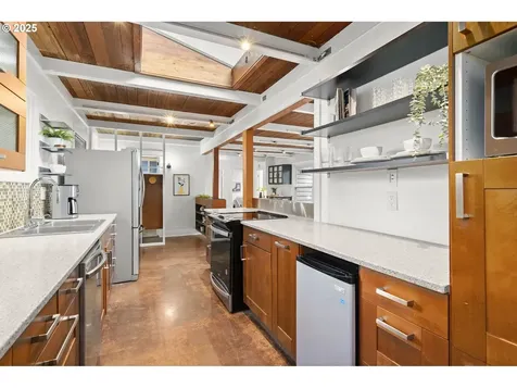 4424 SE Knapp Street Portland OR 97206