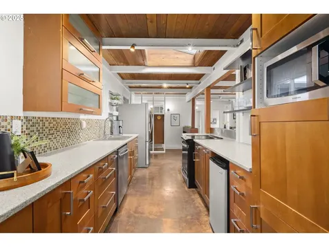 4424 SE Knapp Street Portland OR 97206