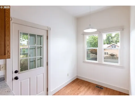 215 W 9th Street The Dalles OR 97058