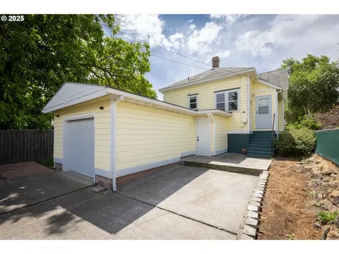 215 W 9th Street The Dalles OR 97058