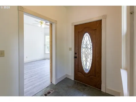 215 W 9th Street The Dalles OR 97058