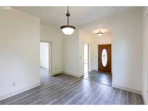 215 W 9th Street The Dalles OR 97058