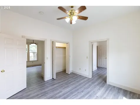 215 W 9th Street The Dalles OR 97058