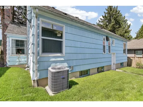 5824 NE 26th Avenue Portland OR 97211