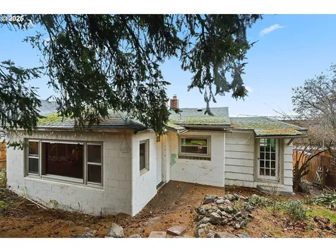 319 W 13th Street The Dalles OR 97058