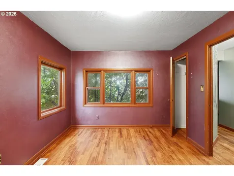 319 W 13th Street The Dalles OR 97058