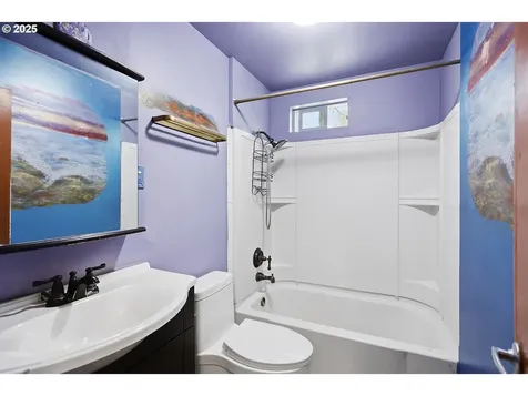 319 W 13th Street The Dalles OR 97058