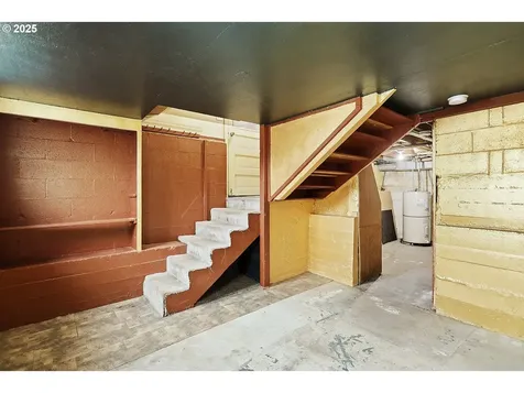 319 W 13th Street The Dalles OR 97058