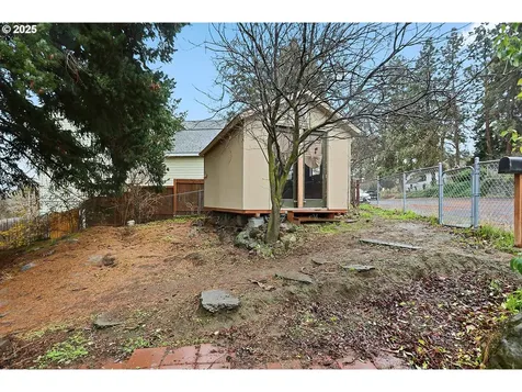 319 W 13th Street The Dalles OR 97058