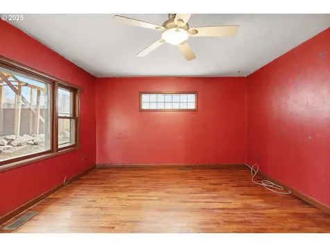 319 W 13th Street The Dalles OR 97058
