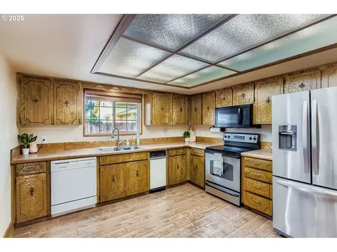 42276 NW Woodman Avenue Banks OR 97106